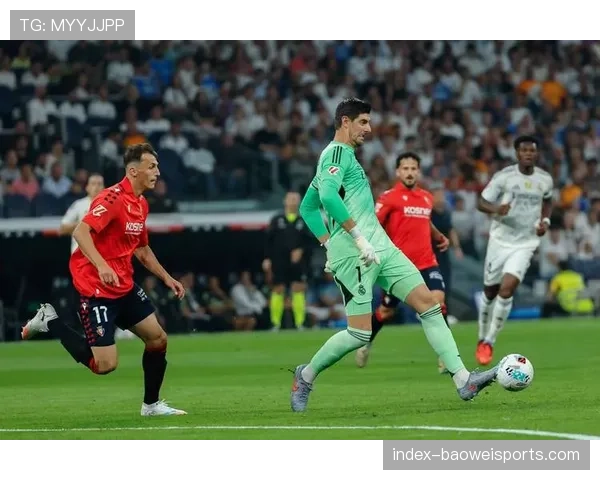 奥萨苏纳中场控制力 托罗与奥罗兹双后腰屏障